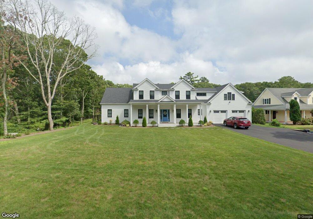 36 Trumbull Rd, Falmouth, MA 02536 - photo 1