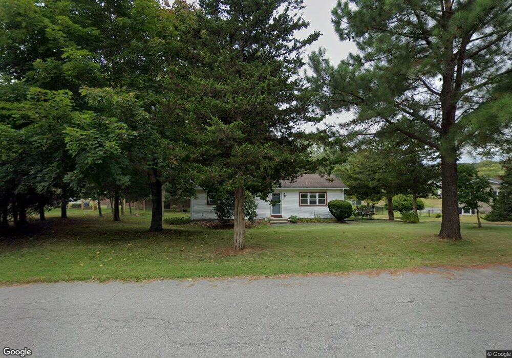 32 Quannacut Rd, Westerly, RI 02891 - photo 1