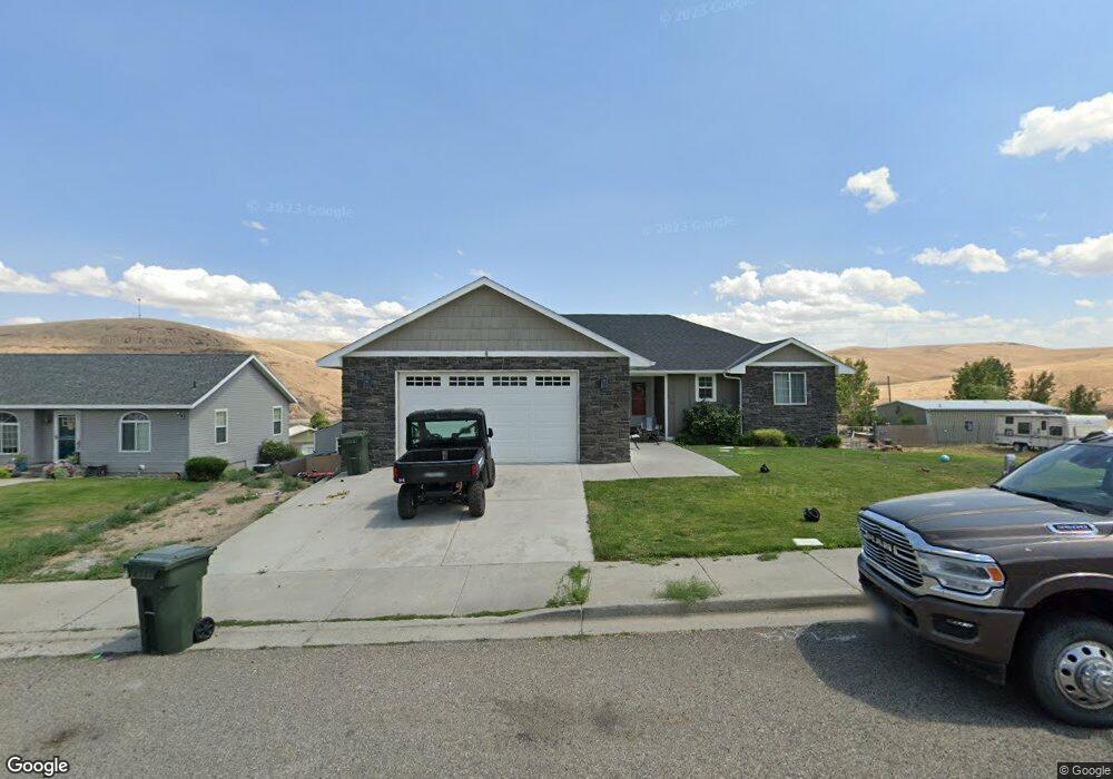 870 Lakeview Ct, Heppner, OR 97836 - photo 1