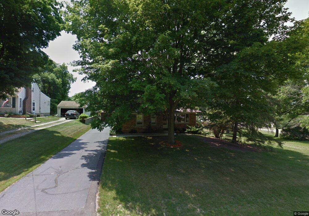 7681 Forest St, Dexter, MI 48130 - photo 1