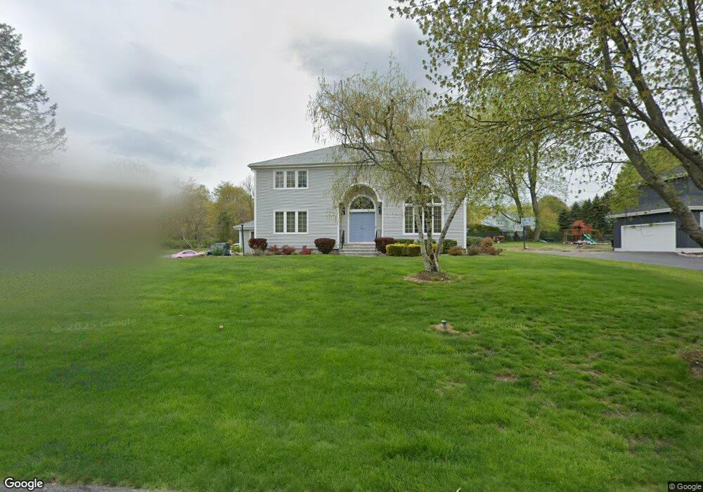 294 Essex Fells Ct, Yorktown Heights, NY 10598 - photo 1