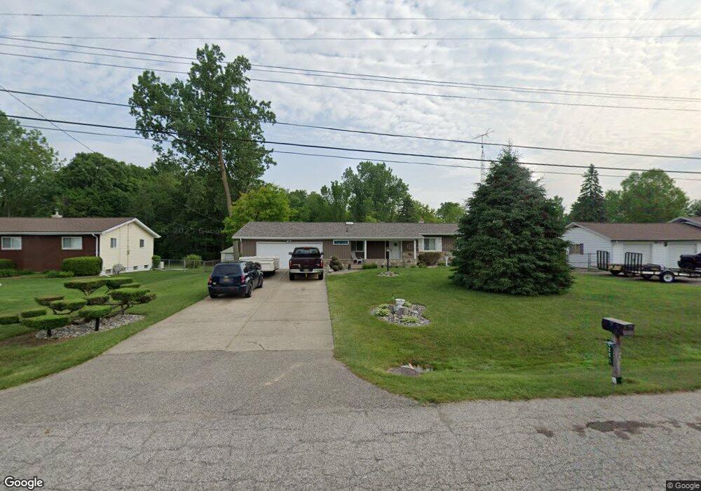 6261 Finch Ln, Flint, MI 48506 - photo 1