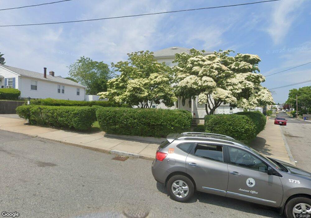 98 Wainwright St unit 1, Providence, RI 02908 - photo 1