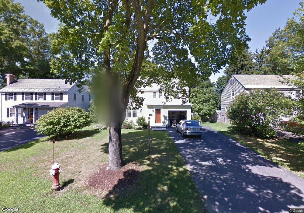 1555 Valencia Rd, Schenectady, NY 12309 - photo 1