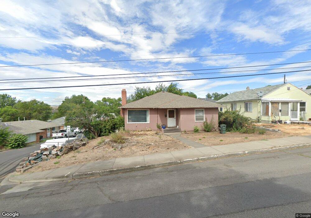 321 NW 12th St, Pendleton, OR 97801 - photo 1