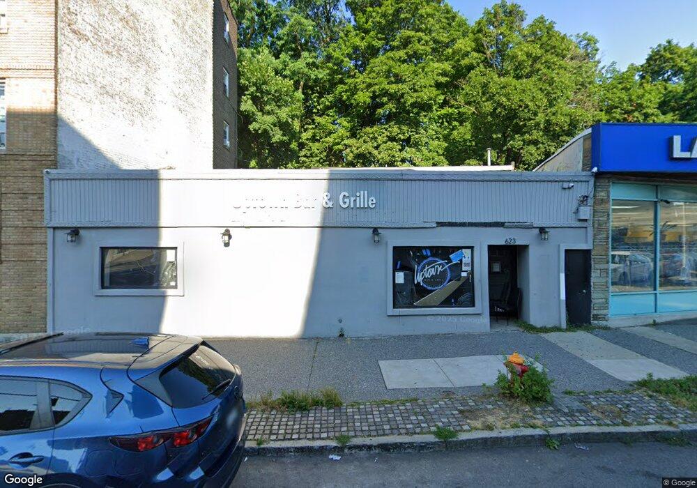 621 S Broadway, Yonkers, NY 10705 - photo 1