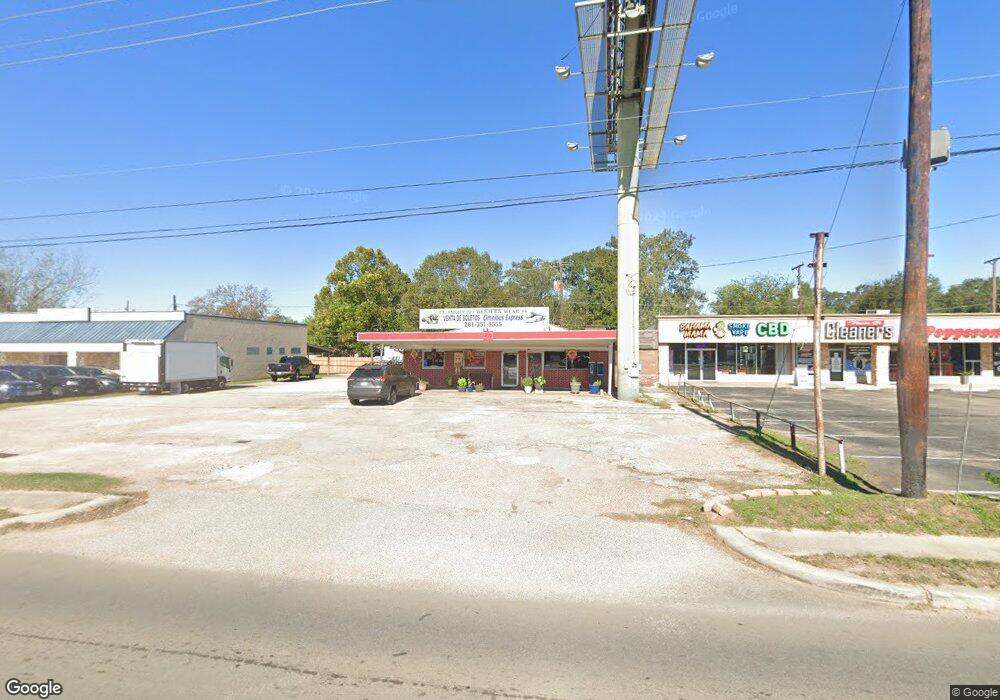 710 W Main St, Tomball, TX 77375 - photo 1