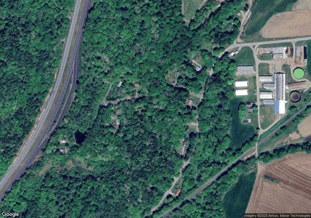 19 Priest Dr, Putney, VT 05346 - photo 1