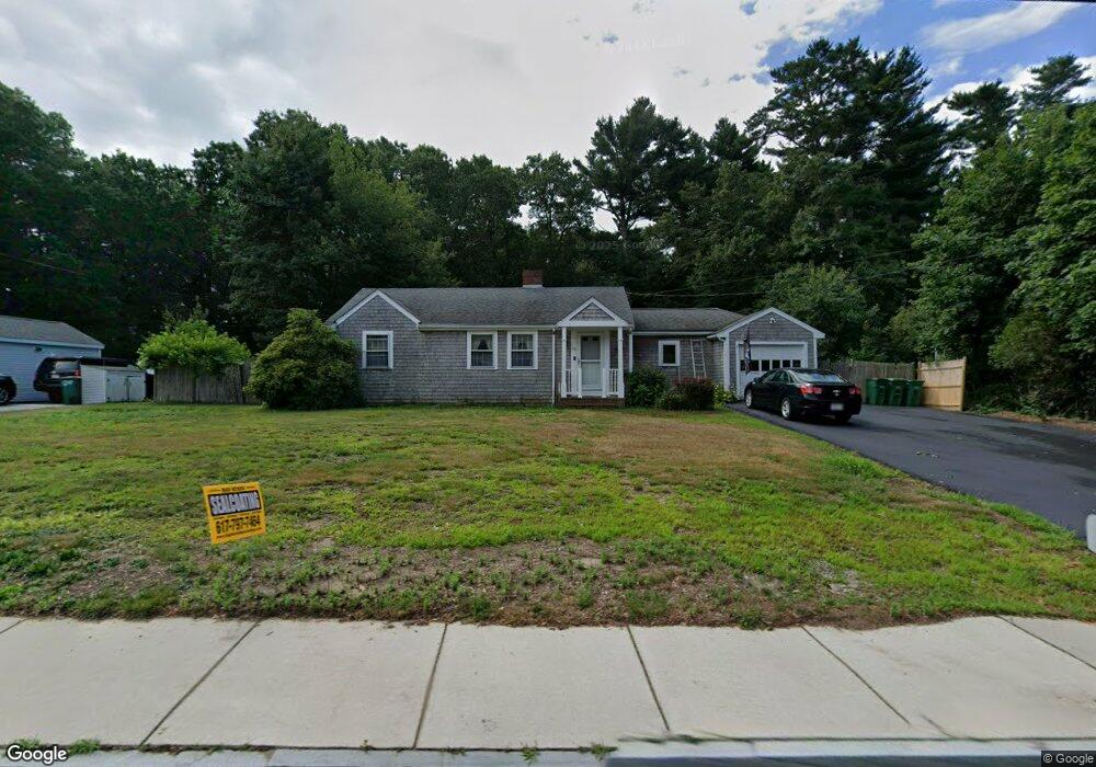 90 Mattakeesett St, Pembroke, MA 02359 - photo 1