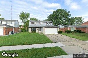 26421 Raine St, Oak Park, MI 48237