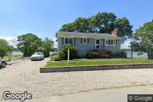 2 Highland Bay Dr, Wareham, MA 02571