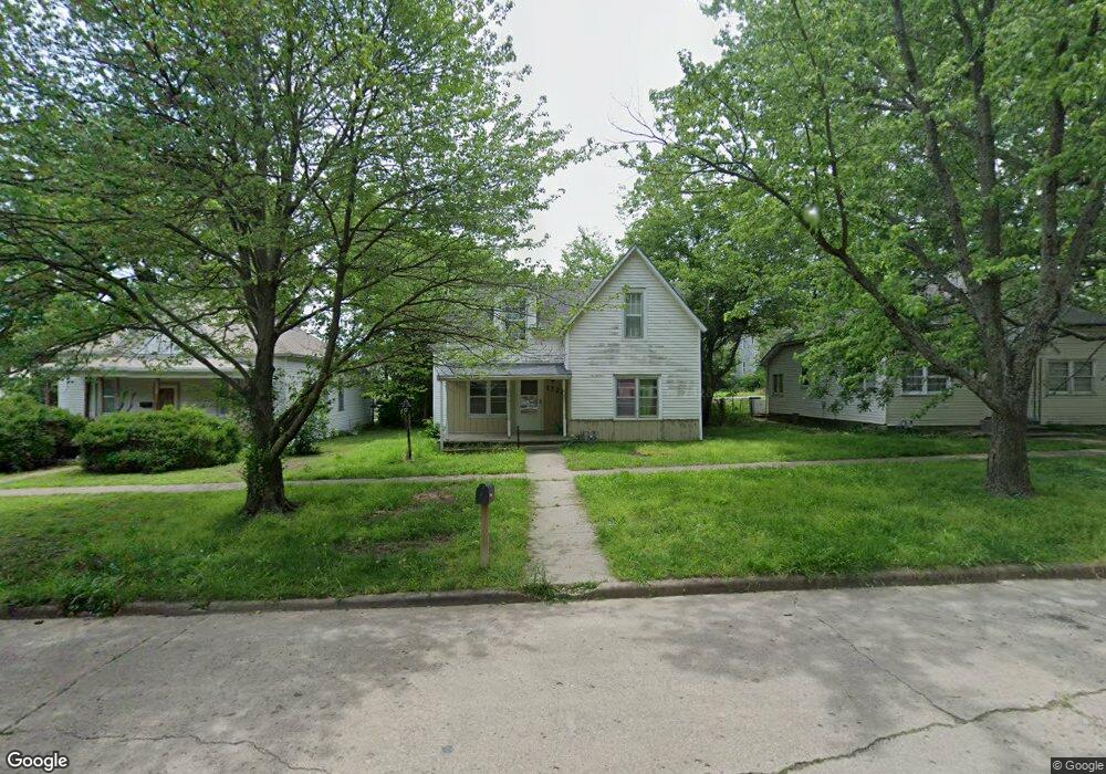 1322 Washington Ave, Parsons, KS 67357 - photo 1