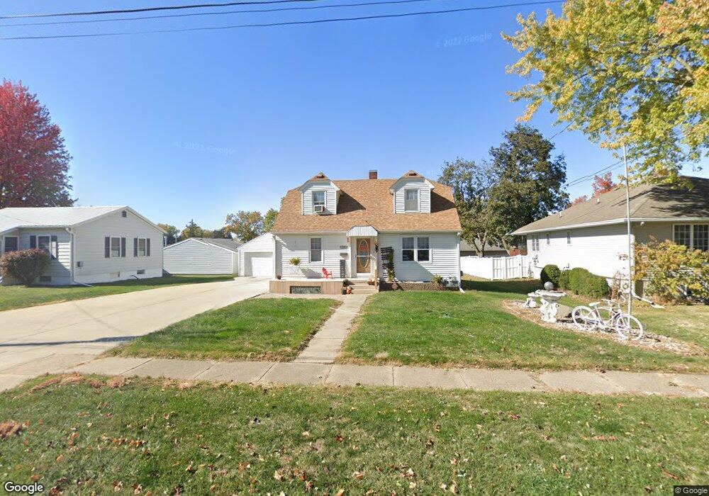 709 E 10th St S, Newton, IA 50208 - photo 1