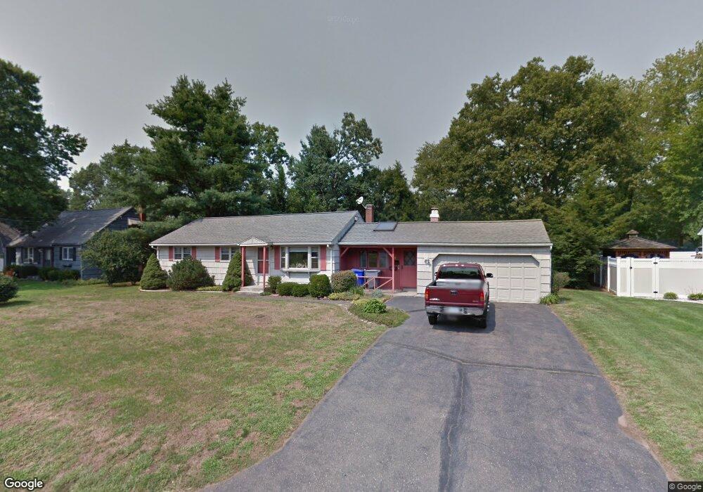 10 Ernest St, Enfield, CT 06082 - photo 1