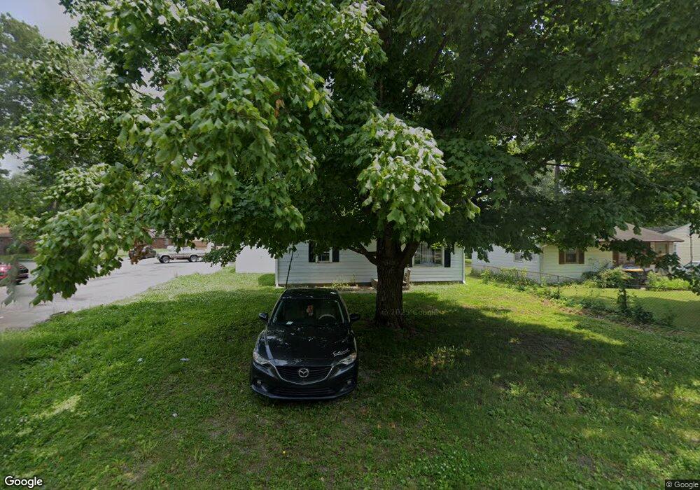 524 Harrison St, Anderson, IN 46012 - photo 1