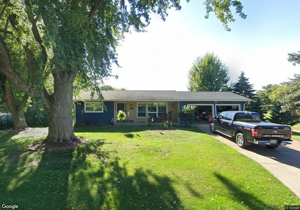 2824 Crestwood Rd, Eau Claire, WI 54703 - photo 1