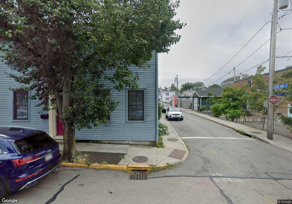 21 Caleb Earl St, Newport, RI 02840 - photo 1