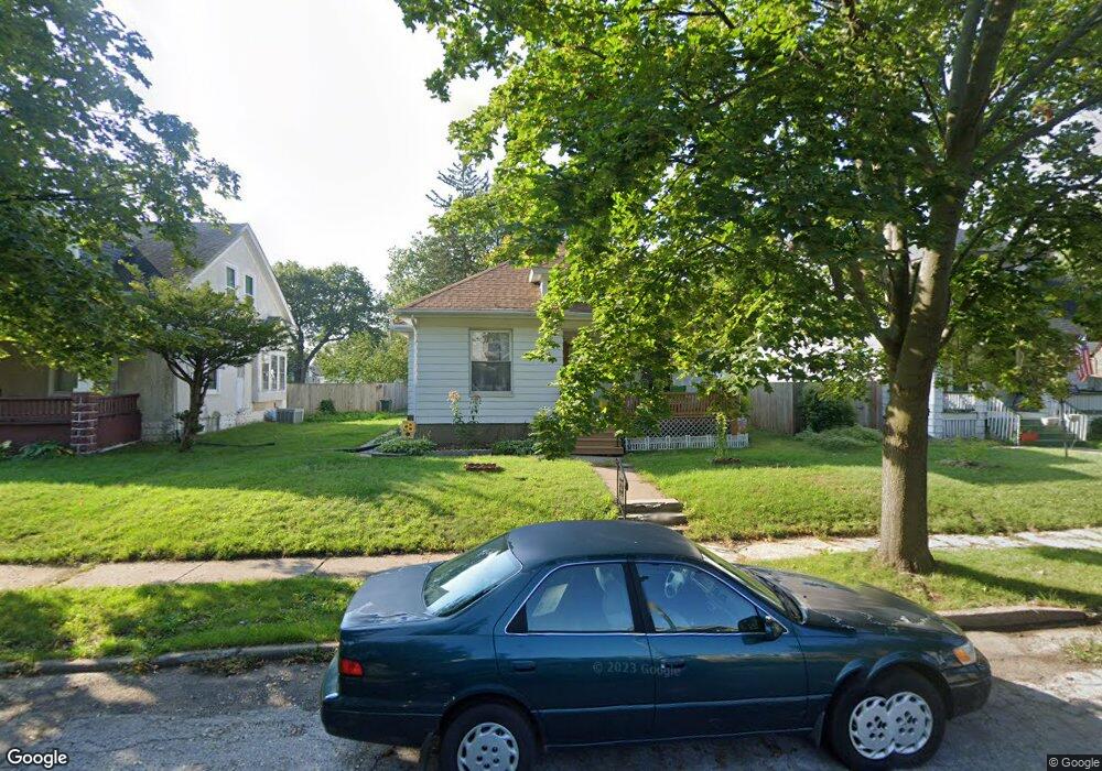 1127 W 15th St, Davenport, IA 52804 - photo 1