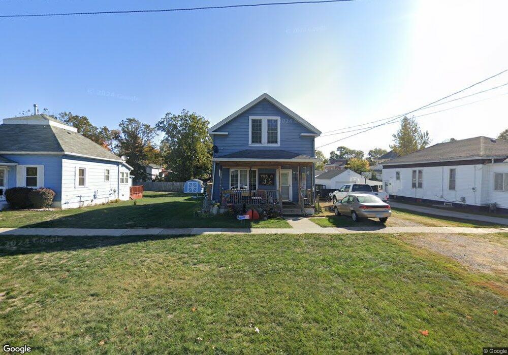 406 E 3rd St S, Newton, IA 50208 - photo 1