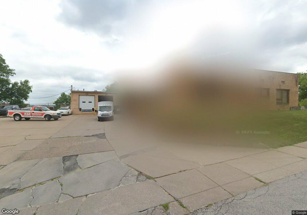 629 N Perry St, Davenport, IA 52803 - photo 1