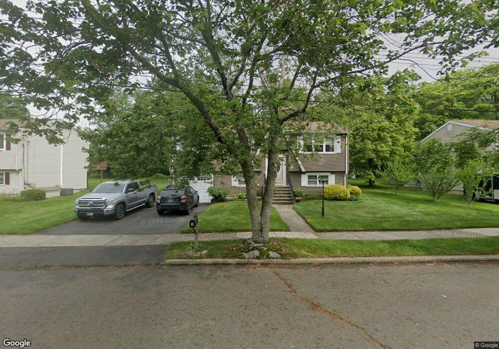 9 Twin Circle Rd, West Haven, CT 06516 - photo 1