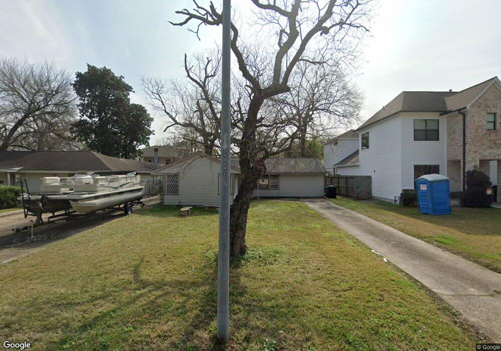 1305 Curtin St, Houston, TX 77018 - photo 1