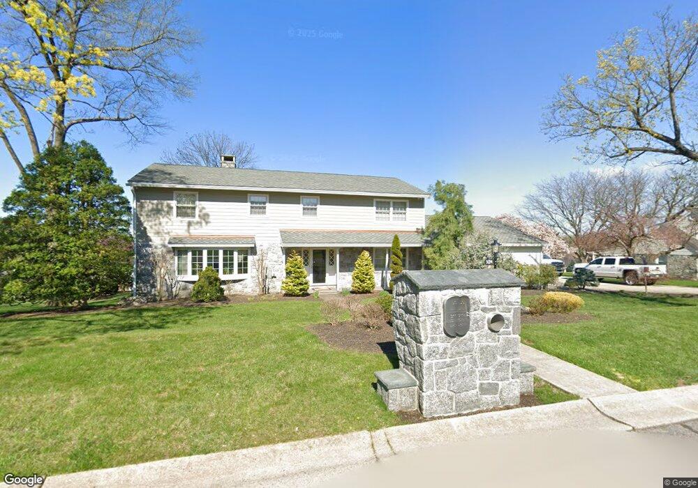 3114 Westview Dr, Reading, PA 19605 - photo 1