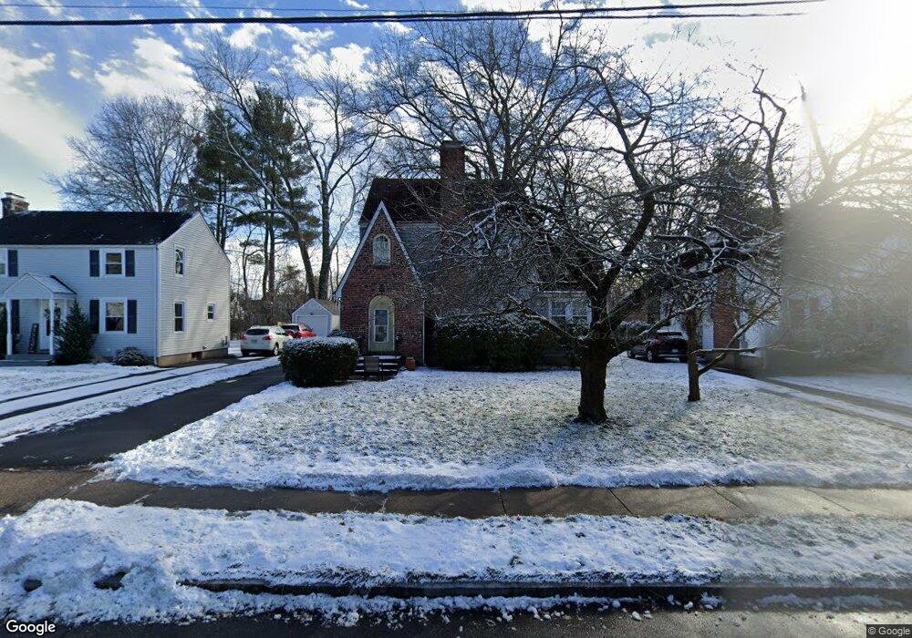 35 Dartmouth Ave, West Hartford, CT 06110 - photo 1