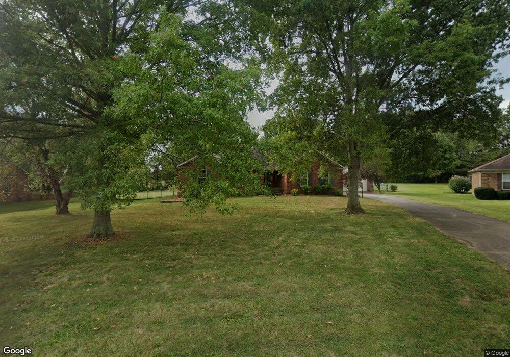 692 Highland Springs Dr, Mount Washington, KY 40047 - photo 1