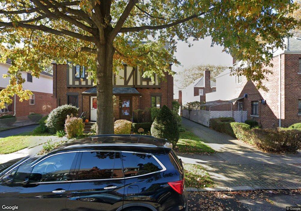 43-34 192nd St unit 1, Flushing, NY 11358 - photo 1