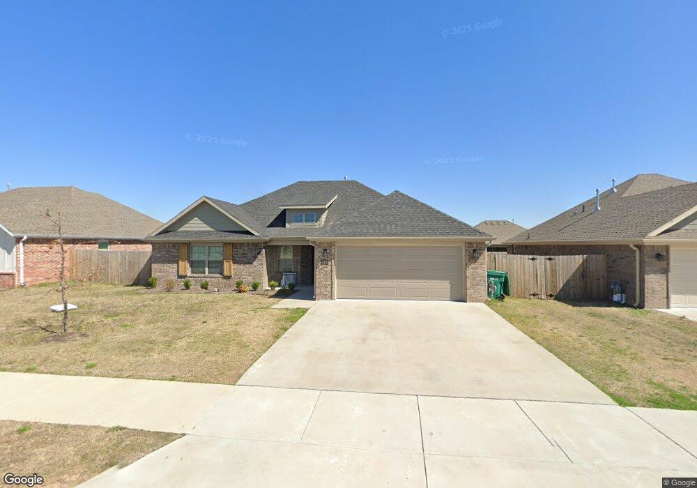 970 Maple View St, Tontitown, AR 72762 - photo 1