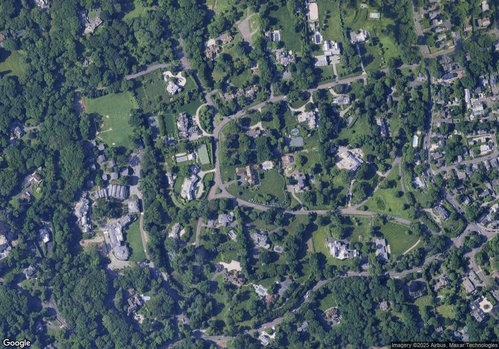 11 Meadow Dr, Greenwich, CT 06831 - photo 1