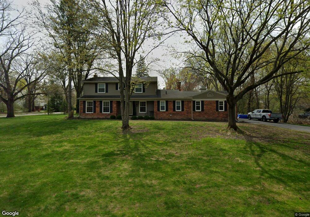 892 Foxhall Rd, Bloomfield Hills, MI 48304 - photo 1
