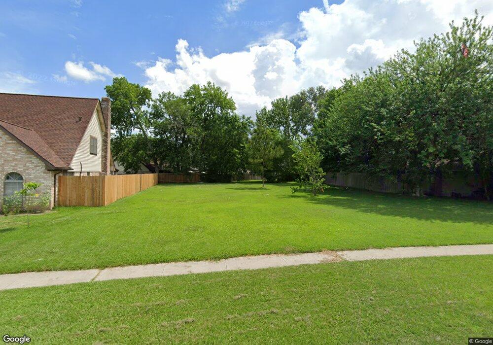 7654 Streamside Dr, Houston, TX 77088 - photo 1