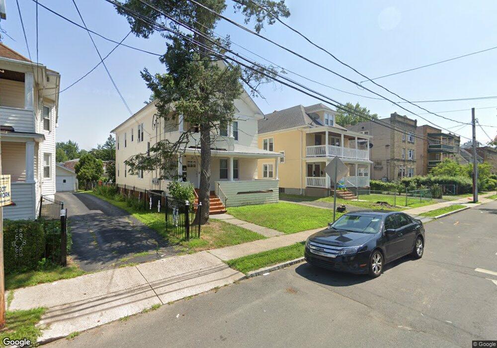 32 Sterling St unit 34, Hartford, CT 06112 - photo 1