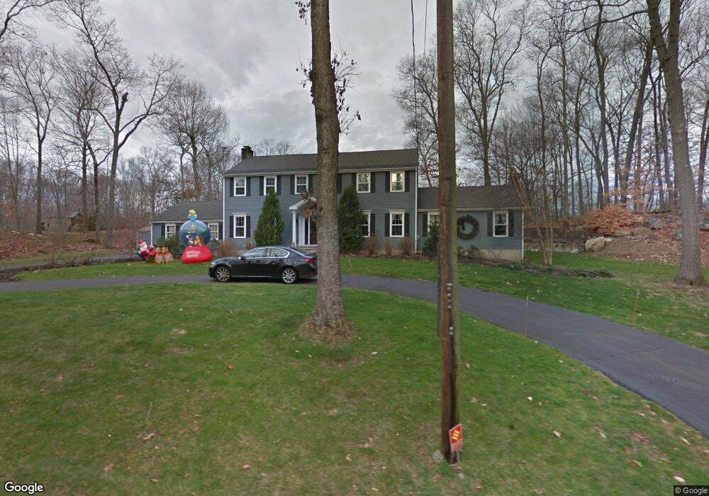 320 Fallowfield Rd, Fairfield, CT 06824 - photo 1