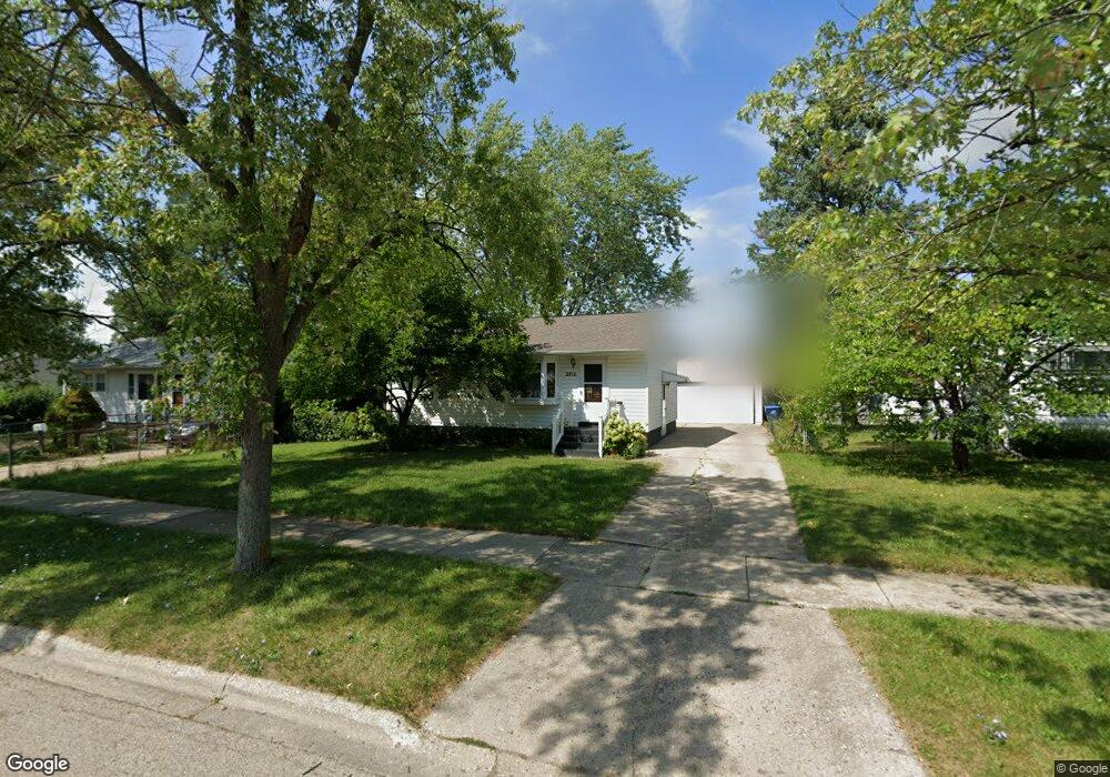 2712 Mohawk Rd, Waukegan, IL 60087 - photo 1