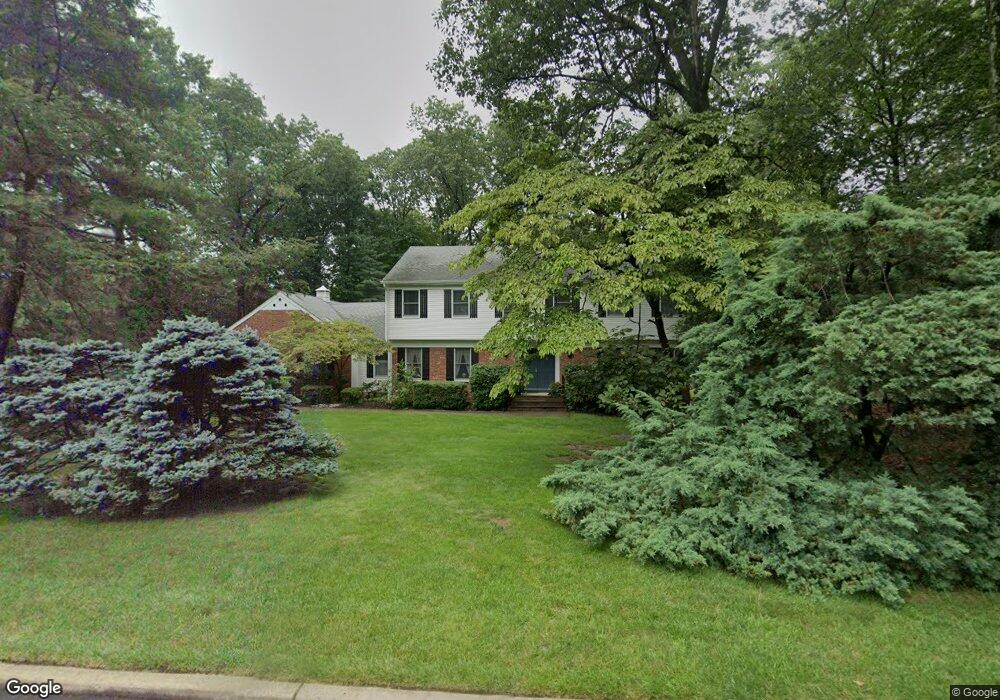 569 Huckleberry Ln, Franklin Lakes, NJ 07417 - photo 1