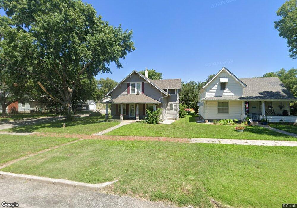 531 W 7th St, Concordia, KS 66901 - photo 1