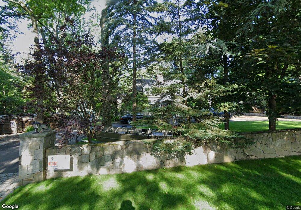 212 Pepper Ridge Rd, Stamford, CT 06905 - photo 1