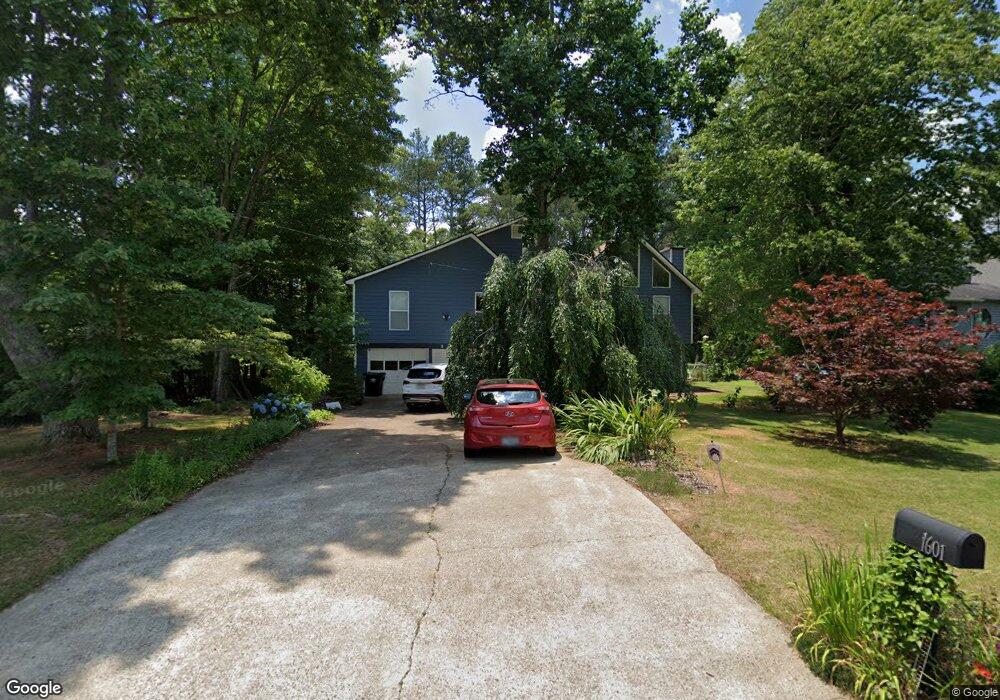 1601 Shadowbrook Dr, Acworth, GA 30102 - photo 1