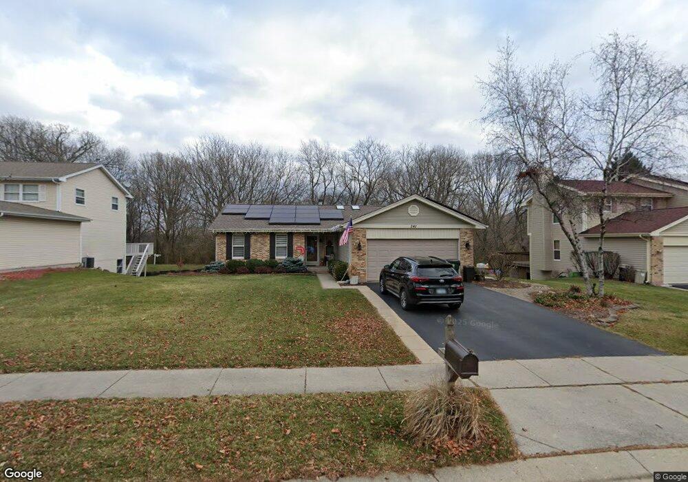 341 Bayberry Dr, Algonquin, IL 60102 - photo 1