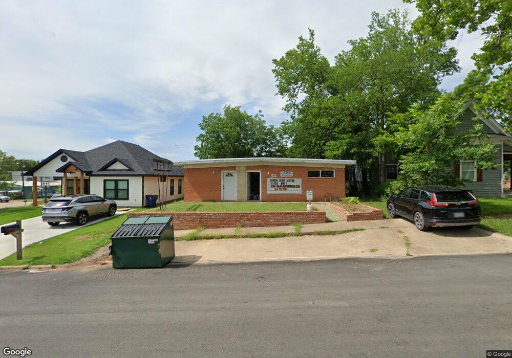 311 E Hull St, Denison, TX 75021 - photo 1