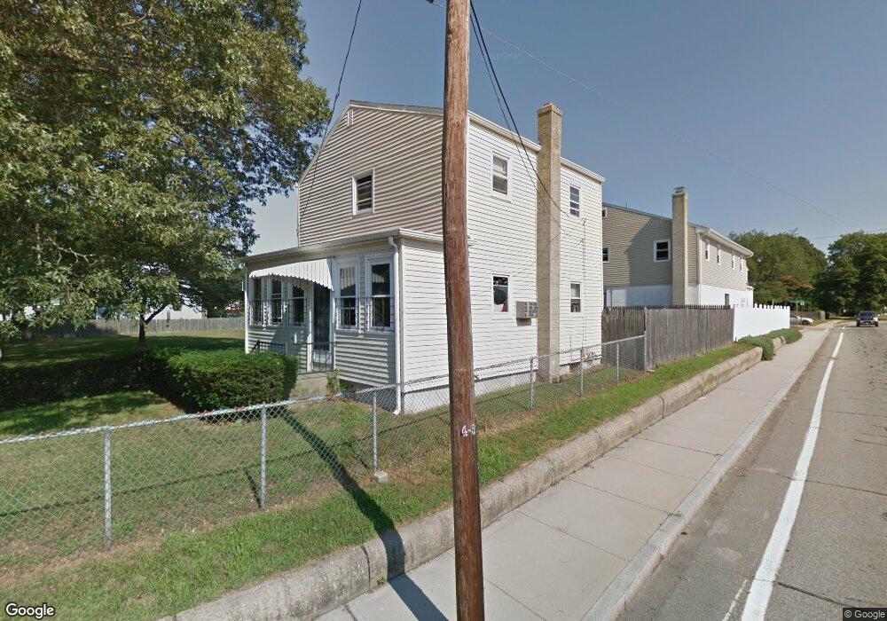 17 Crescent View Ave, Riverside, RI 02915 - photo 1