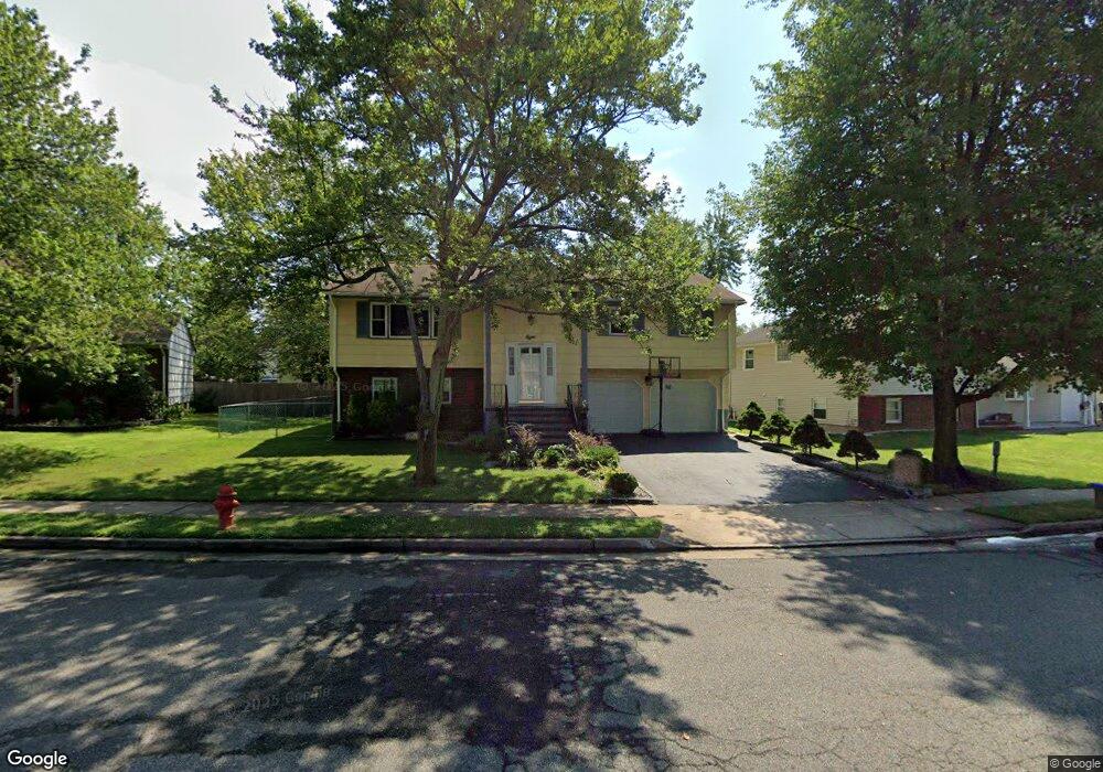 8 Charles Ct, Edison, NJ 08820 - photo 1