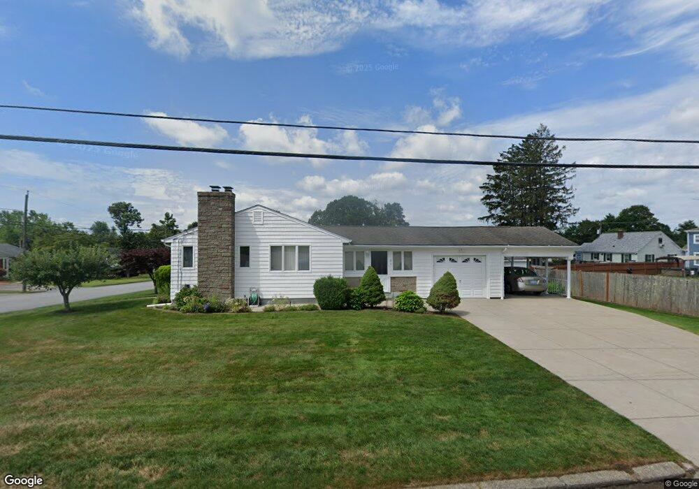 67 Meadowcrest Dr, Cumberland, RI 02864 - photo 1