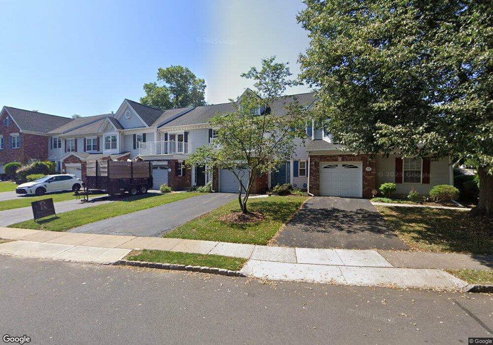 137 Topaz Dr, Franklin Park, NJ 08823 - photo 1