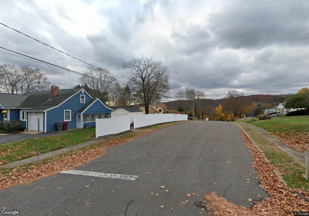 99 Clearview Cir, Naugatuck, CT 06770 - photo 1