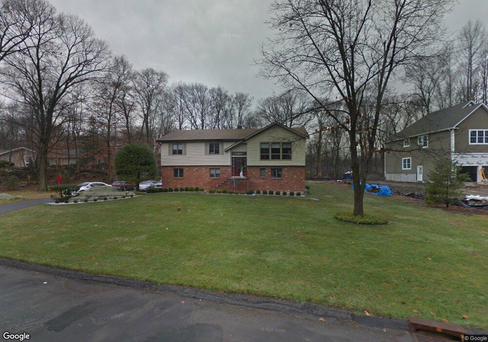 27 Limestone Rd, Armonk, NY 10504 - photo 1