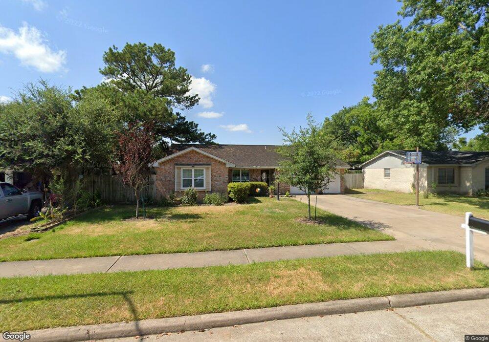 915 W Nelda Rd, Houston, TX 77088 - photo 1